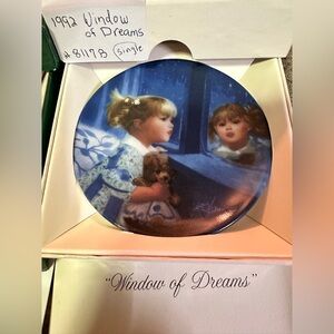 Zolan 3 1/2” numbered plates of children